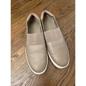 Vince corbin women Taupe leather slip-on sneaker SIZE US 11